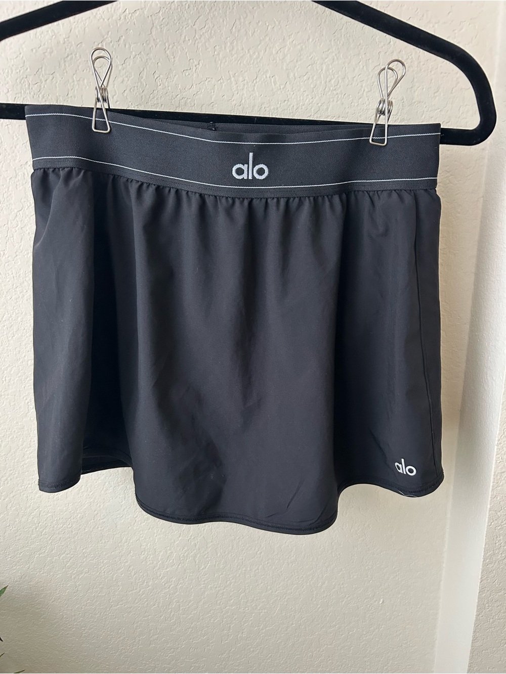 ALO Yoga Black Circle Skirt with Built-In Shorts